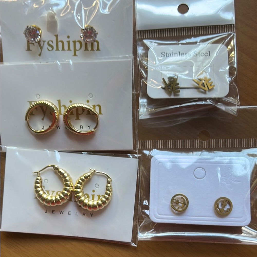 Gold Earring Set